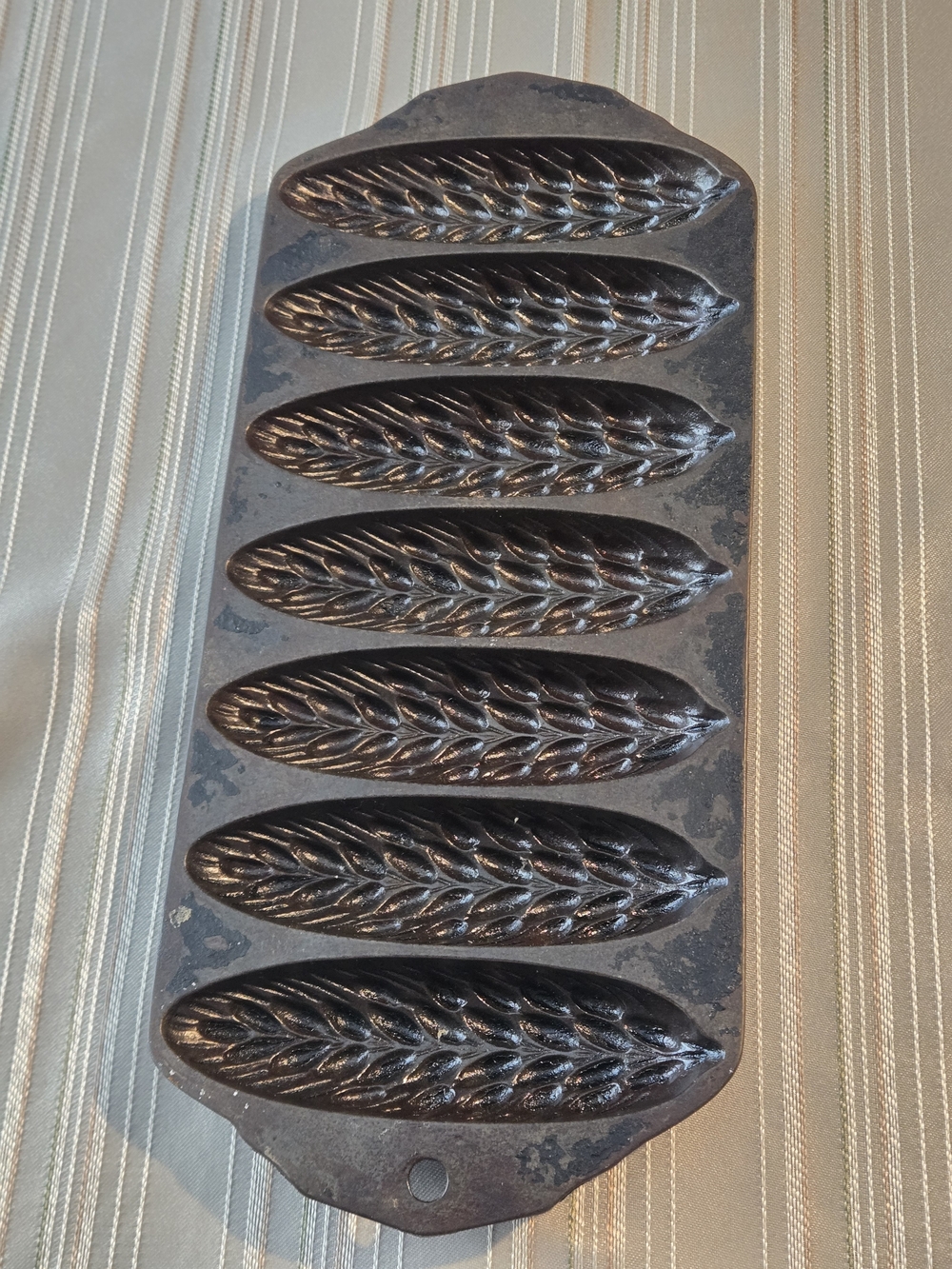 Vintage Griswold Cast Iron Wheat & Corn Stick Pan No. 2700 #632 Antique Bakeware